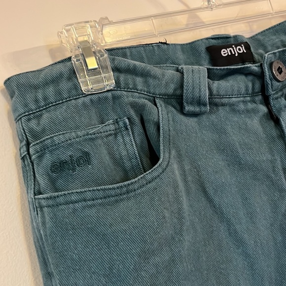 Pants - Picture 2 of 7